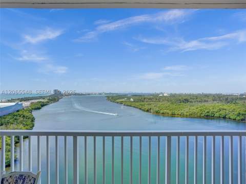 300 Bayview Dr 1914, Sunny Isles Beach FL - photo 9 of 13