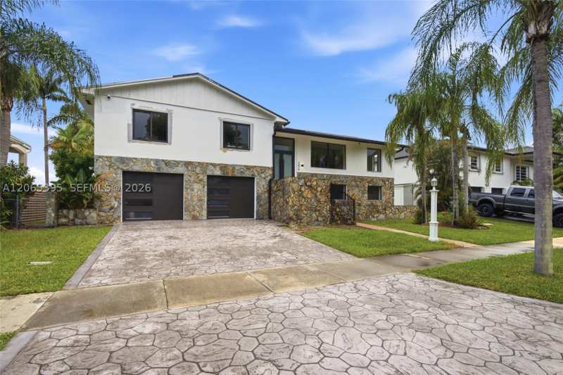 4 bedroom SingleFamilyResidence at 7914 SW 199th Ter, Saga Bay Sec 1 Pt 9, Cutler Bay — photo 1