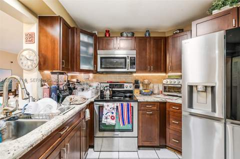10245 NW 9th St Cir 102-9, Miami FL - photo 11 of 40