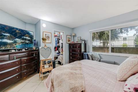 10245 NW 9th St Cir 102-9, Miami FL - photo 18 of 40