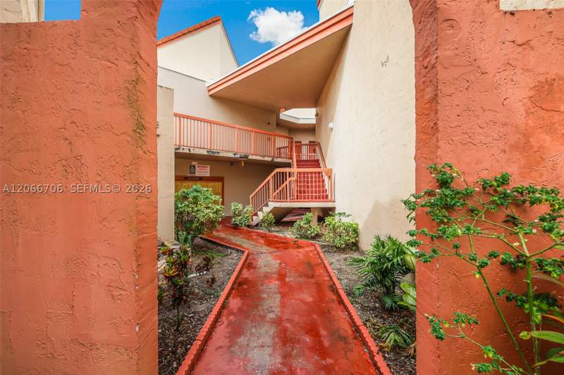 2 bedroom Condominium at 10245 NW 9th St Cir 102-9, West Fontaine Condo, Miami — photo 4