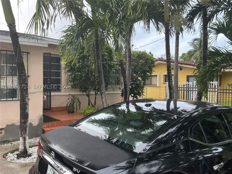 2 bedroom SingleFamilyResidence at 1855 NW 32nd St, Holleman Manor Addn, Miami — photo 4