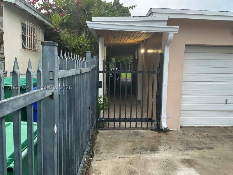 2 bedroom SingleFamilyResidence at 1855 NW 32nd St, Holleman Manor Addn, Miami — photo 5