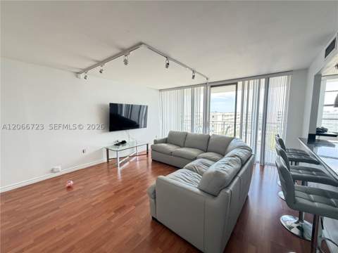 18031 Biscayne Blvd 601, Aventura FL - photo 6 of 18