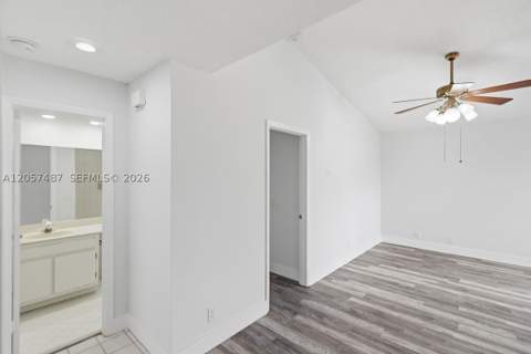 6473 NW 170th Ln, Hialeah FL - photo 11 of 24