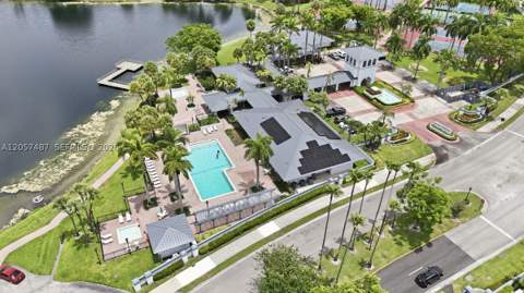 6473 NW 170th Ln, Hialeah FL - photo 22 of 24