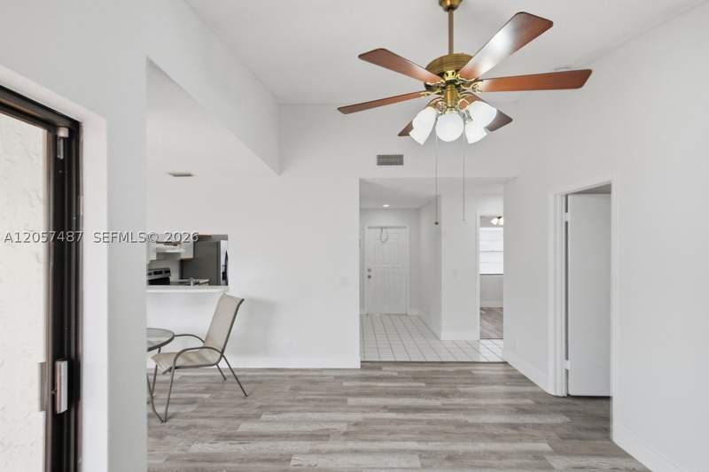 2 bedroom Villa at 6473 NW 170th Ln, Villa Homes At The Moors, Hialeah — photo 5