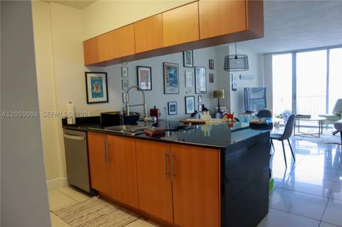 1750 N Bayshore Dr 3411, Miami FL - photo 15 of 28