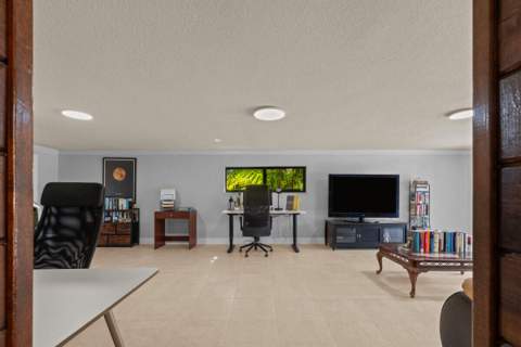 10010 NW 135th Street, Hialeah Gardens FL - photo 20 of 23