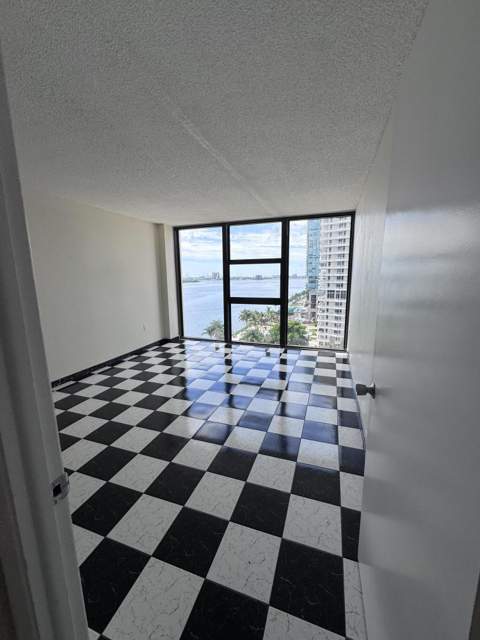 600 NE 36th Street 1112, Miami FL - photo 22 of 34