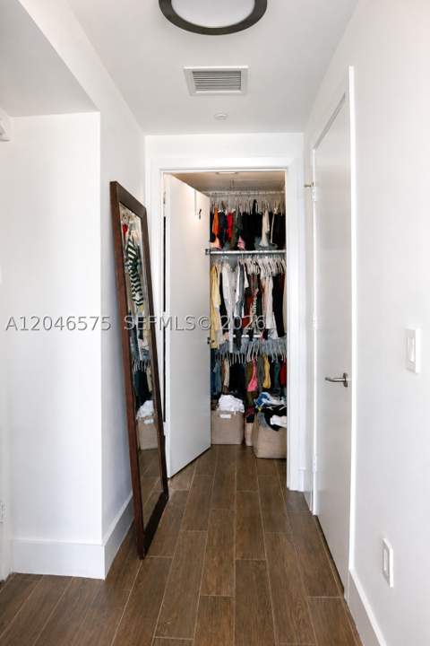 460 NE 28th St 802, Miami FL - photo 19 of 22