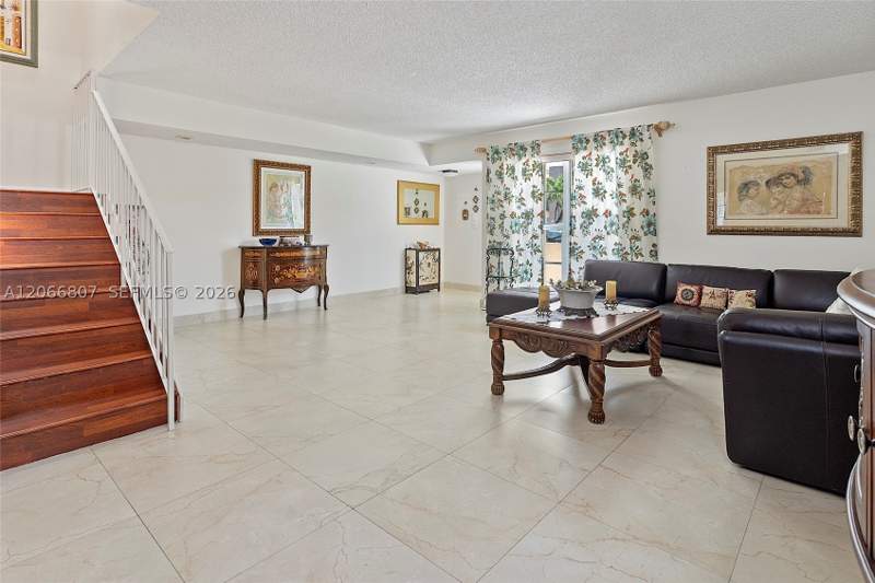 3 bedroom Condominium at 12055 SW 19th Ln 227, Les Chateaux At Int Garde, Miami — photo 3