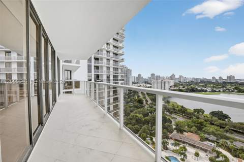 20281 E Country Club Dr 1801, Aventura FL - photo 13 of 76