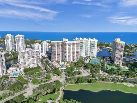 20281 E Country Club Dr 1801, Aventura FL - photo 15 of 76