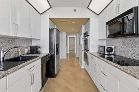 20281 E Country Club Dr 1801, Aventura FL - photo 24 of 76