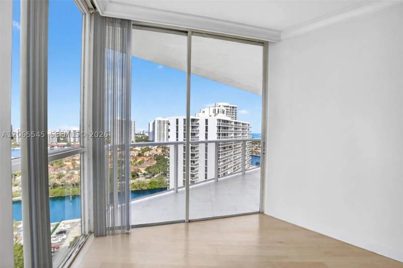 2 bedroom Condominium at 20281 E Country Club Dr 1801, Hamptons West Condo, Aventura — photo 5