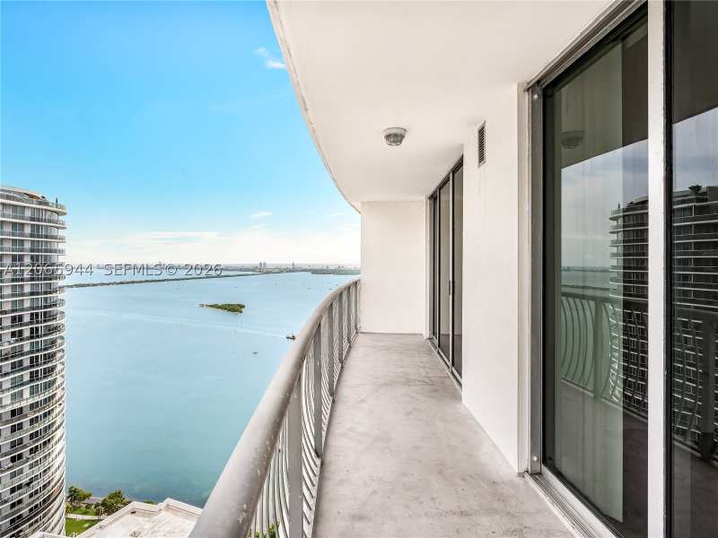 1 bedroom Condominium at 1750 N Bayshore Dr Ph-5309, Opera Tower Condo, Miami — photo 1