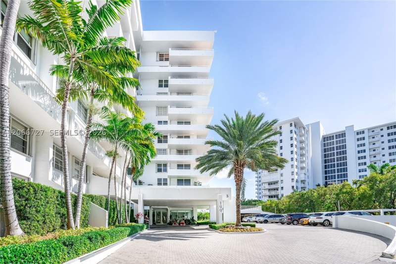2 bedroom Condominium at 199 Ocean Lane Dr 1207, Commodore Club South Cond, Key Biscayne — photo 2