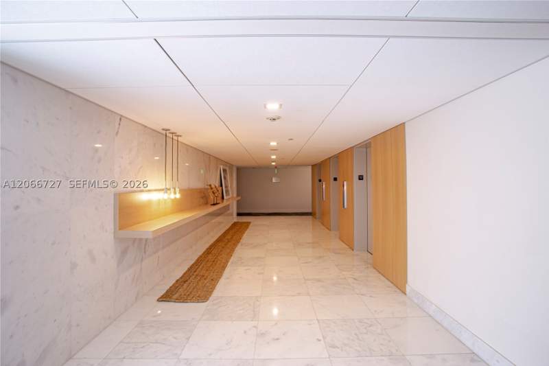 2 bedroom Condominium at 199 Ocean Lane Dr 1207, Commodore Club South Cond, Key Biscayne — photo 3