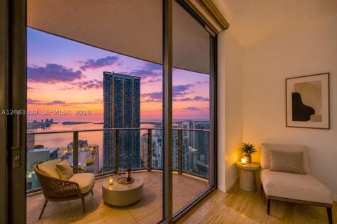 1000 Brickell Plz Ph5503, Miami FL - photo 8 of 64