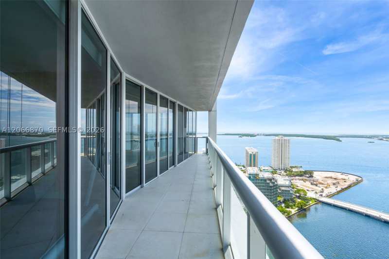 3 bedroom Condominium at 495 Brickell Ave 3601, Icon Brickell No Two, Miami — photo 1