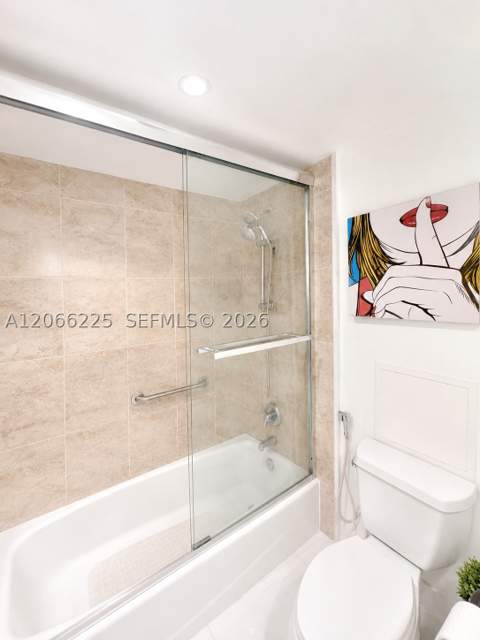 401 69th St 304, Miami Beach FL - photo 15 of 33