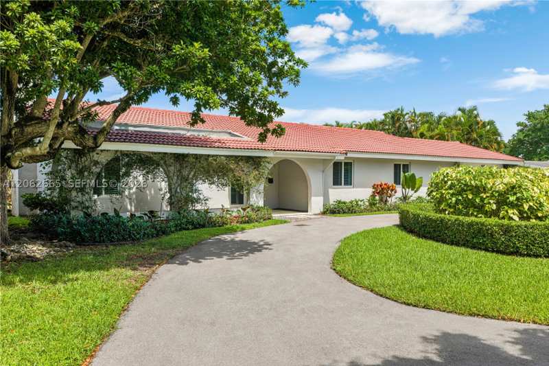 4 bedroom SingleFamilyResidence at 14270 SW 74th Ct, Tanglewood Estates Sec 2, Palmetto Bay — photo 1