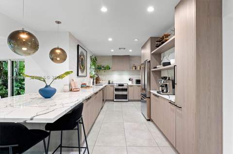 11400 Griffing Blvd, Biscayne Park FL - photo 13 of 66