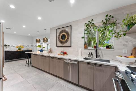 11400 Griffing Blvd, Biscayne Park FL - photo 15 of 66