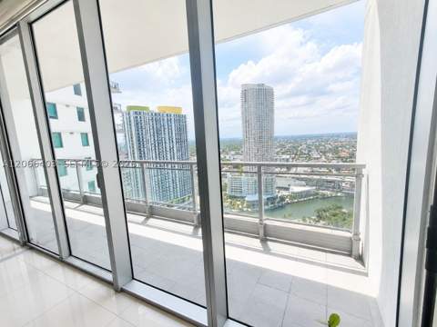 92 SW 3rd St 3808, Miami FL - photo 15 of 29