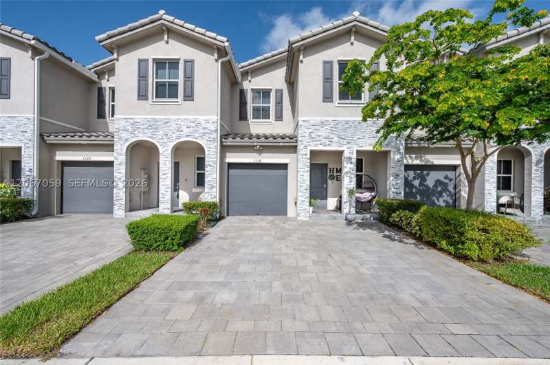 4 bedroom Townhouse at 1116 SE 26th Ter, Keys Gate Residential, Homestead — photo 1
