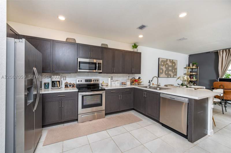 4 bedroom Townhouse at 1116 SE 26th Ter, Keys Gate Residential, Homestead — photo 4