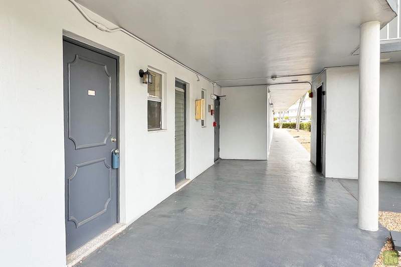 1 bedroom Condominium at 443 NE 195th Street 140, Royal Oaks Condo, Miami — photo 5
