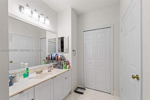 3220 NE 11th Dr, Homestead FL - photo 10 of 16