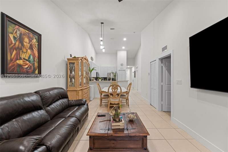3 bedroom Villa at 3220 NE 11th Dr, Ventura At Malibu Bay, Homestead — photo 3