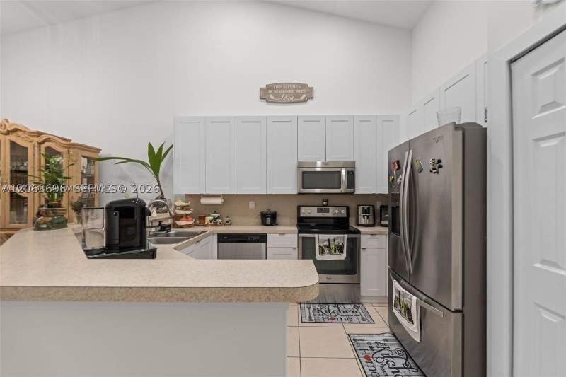 3 bedroom Villa at 3220 NE 11th Dr, Ventura At Malibu Bay, Homestead — photo 5