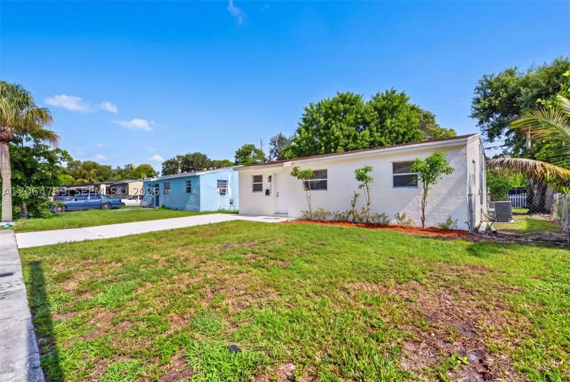 3 bedroom SingleFamilyResidence at 1583 NE 152nd St, Washington Park, North Miami Beach — photo 3