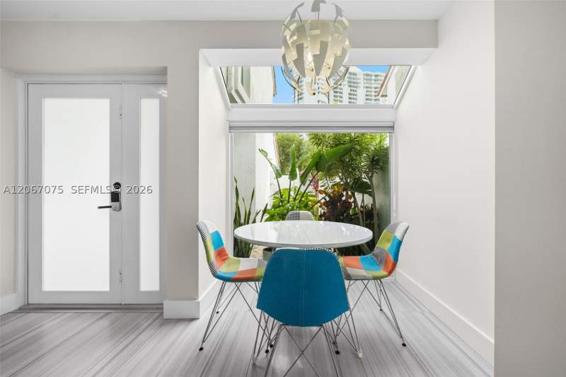 3 bedroom Townhouse at 3750 NE 209 Ter, Golden Pointe, Aventura — photo 4