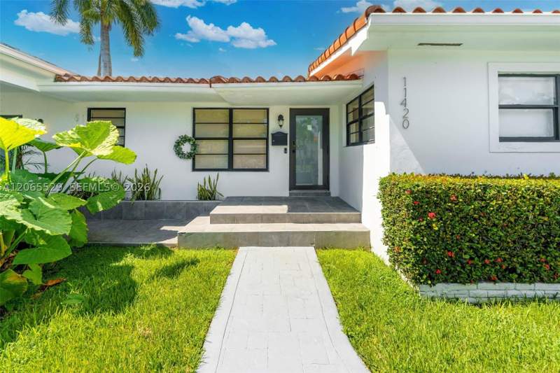 4 bedroom SingleFamilyResidence at 11420 NE 4th Ave, Yancey Replat, Miami — photo 4