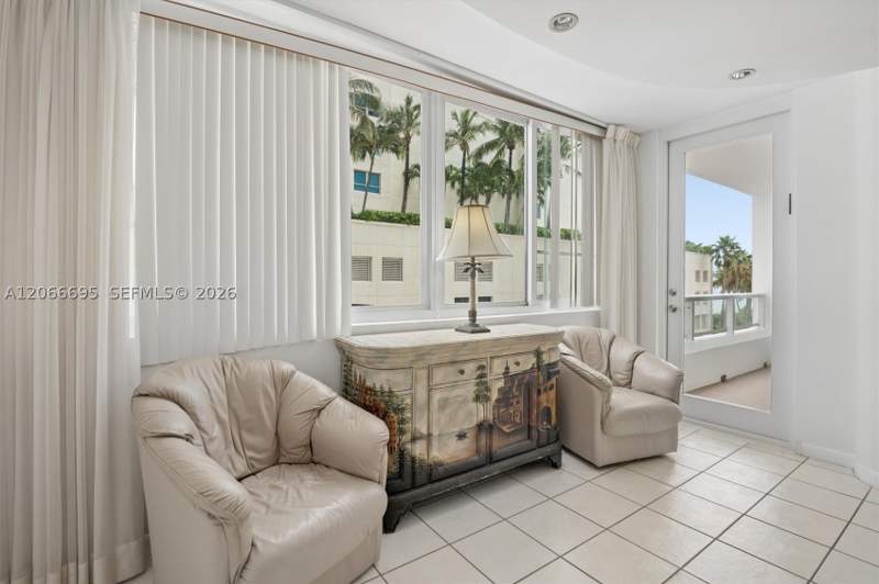 2 bedroom Condominium at 5005 Collins Ave 424, The Carriage Club North C, Miami Beach — photo 5