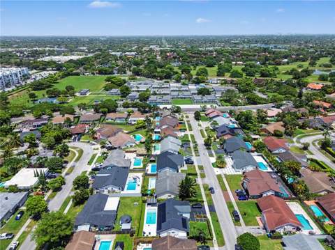 9712 SW 133rd Pl, Miami FL - photo 23 of 62