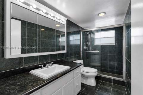 4000 NE 170th St 200, North Miami Beach FL - photo 11 of 33