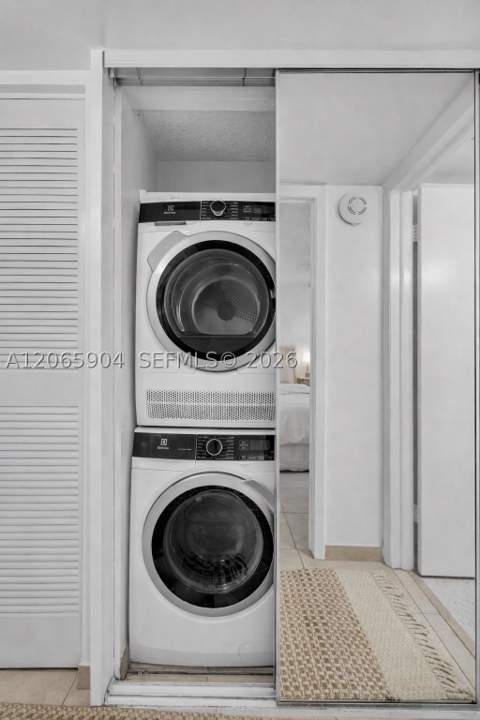 4000 NE 170th St 200, North Miami Beach FL - photo 13 of 33