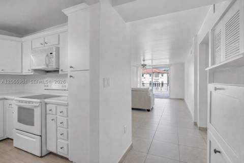 4000 NE 170th St 200, North Miami Beach FL - photo 16 of 33