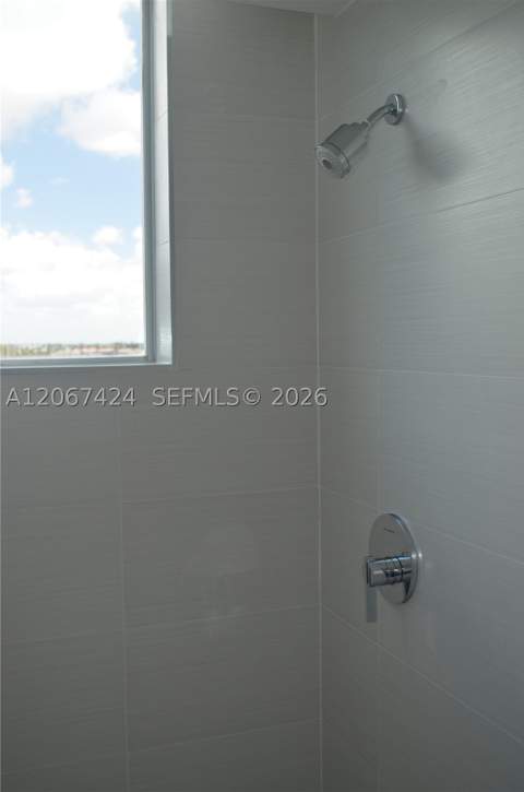7825 NW 107th Ave 601, Doral FL - photo 16 of 35