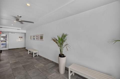 1045 10th Street 301, Miami Beach FL - photo 11 of 44