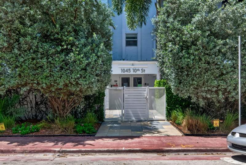 1 bedroom Condominium at 1045 10th Street 301, The Park Gardens Condo, Miami Beach — photo 3