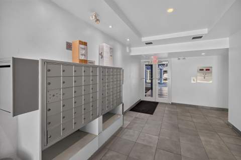 1045 10th Street 301, Miami Beach FL - photo 9 of 44