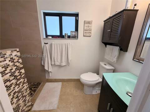 6641 NW 174th Ter, Hialeah FL - photo 15 of 32