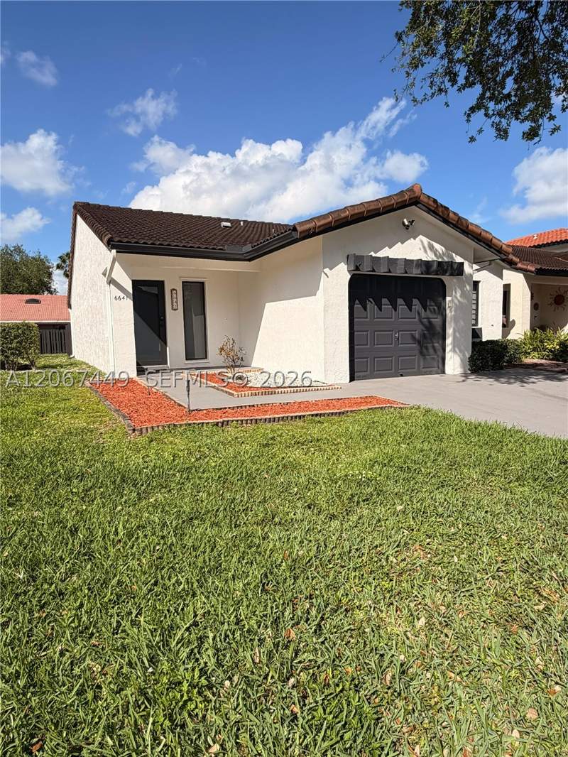 3 bedroom Townhouse at 6641 NW 174th Ter, The Moors Townhouses, Hialeah — photo 2